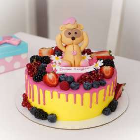 Торт "Медведь в ягодах"