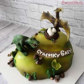 Торт "Хищные динозавры"