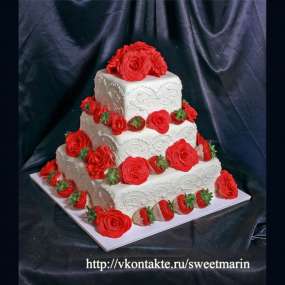 Торт "Розы и клубника"