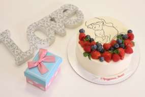 Торт на День матери " С ягодами"