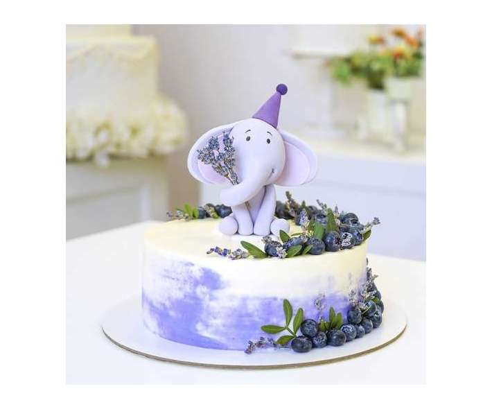 Торт с милым слоненком 