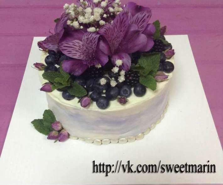 Торт "Сиреневые цветы"