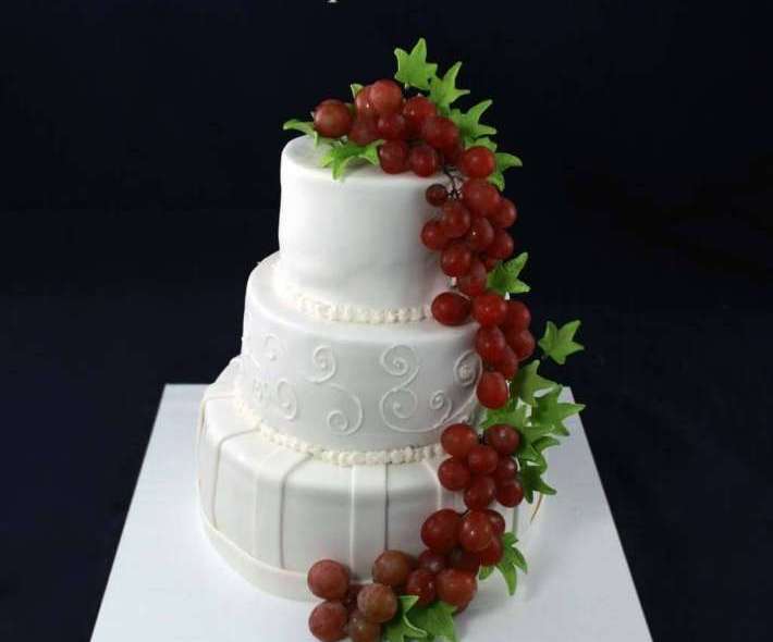 Торт "Виноградная свадьба"