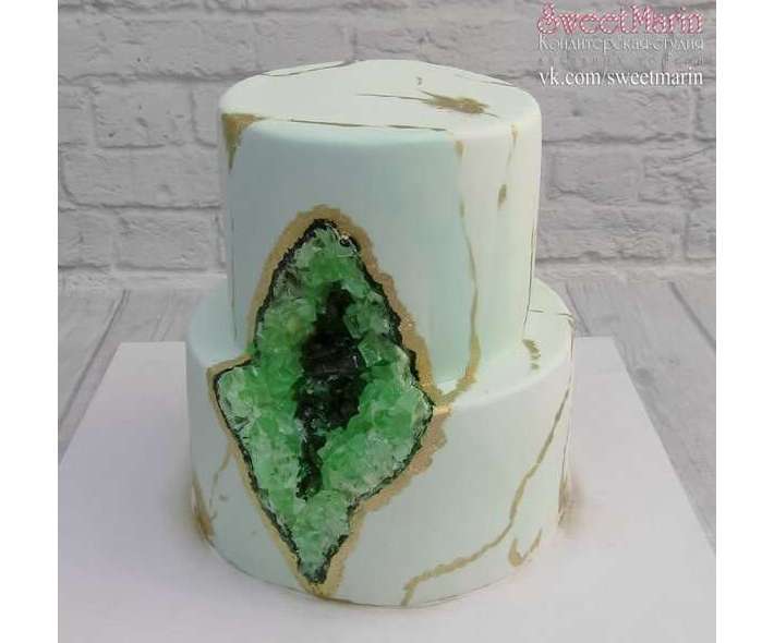 Свадебный торт "Драгоценные камни"