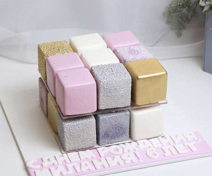 Торт-куб "Розовый блеск"