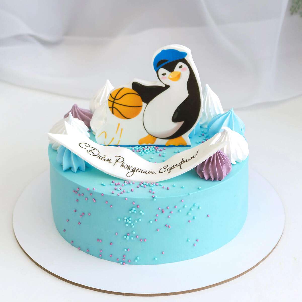 Торт "Пингвин-баскетболист"