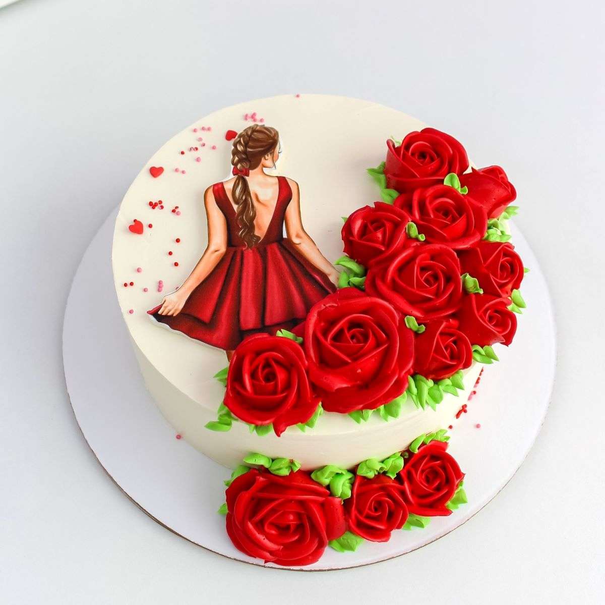 Торт "Девушка и розы"